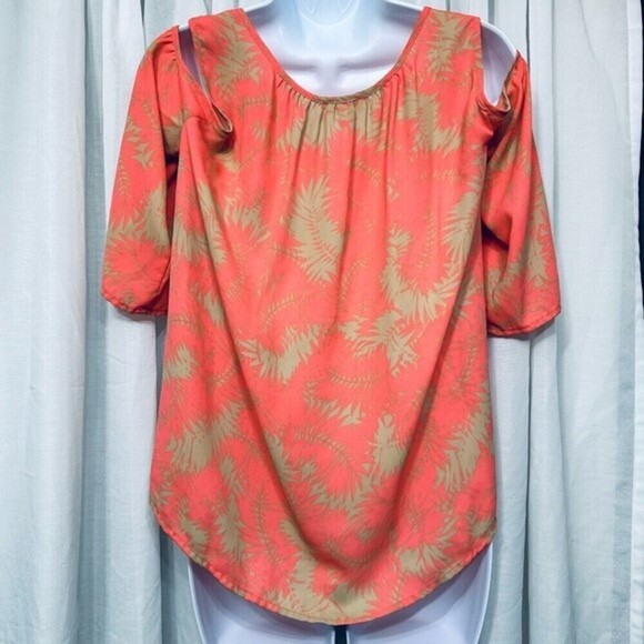C Cato Est 1946 Tropical Print‎ Cold Shoulder Top Size Small - Picture 6 of 10